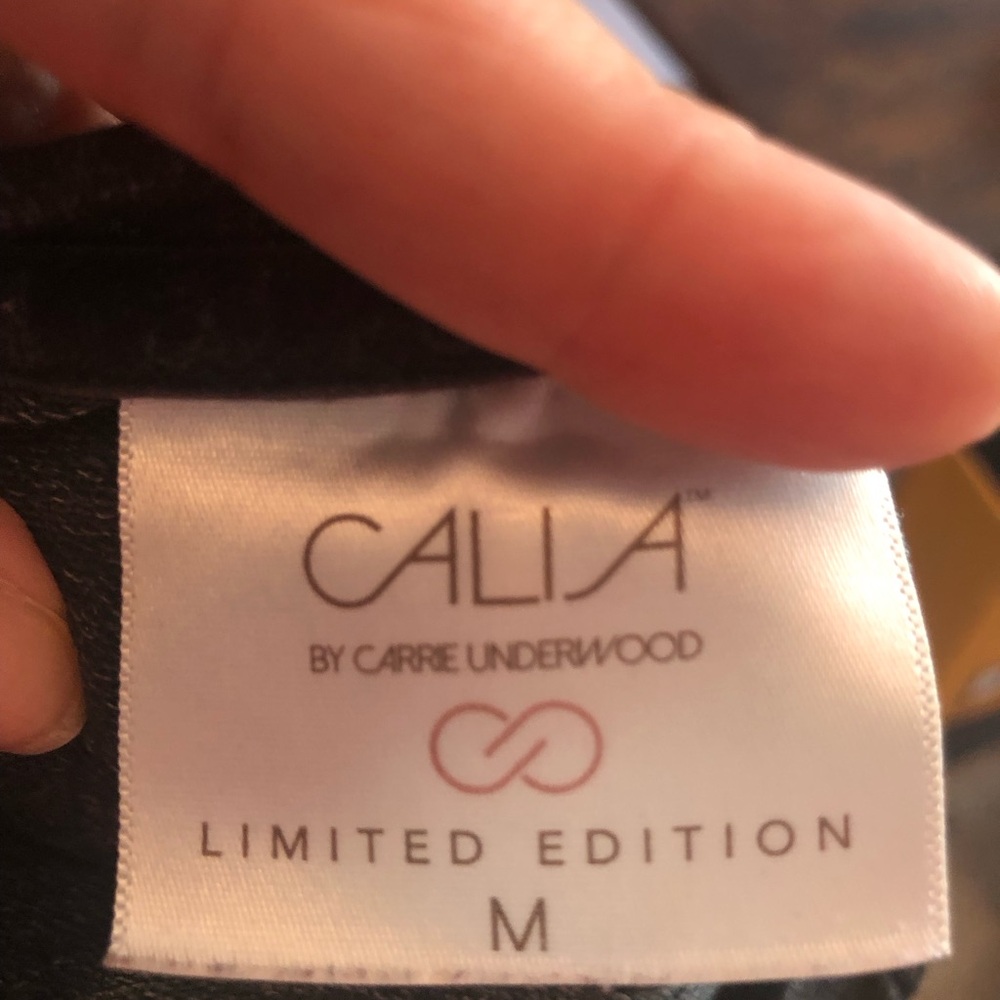Calia ladies size medium long sleeve black and grey shirt like new - Picture 3 of 10